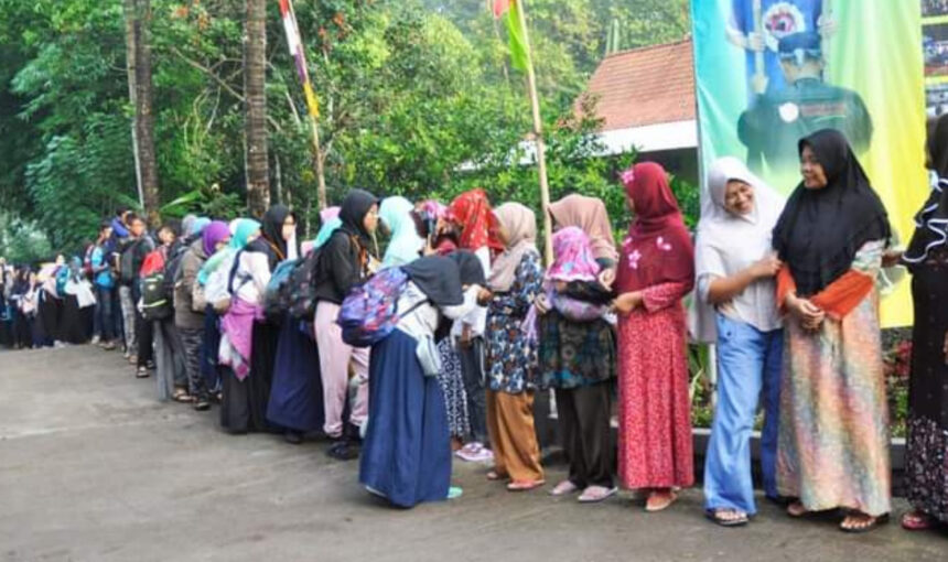 Edukasi siswa desa wisata/Live in