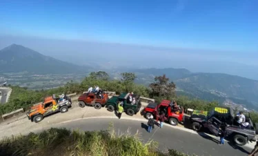 Avadana Tour